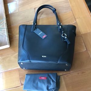 tumi stanton tote
